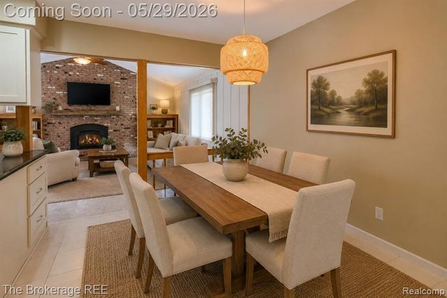 6933 Hubbard Hills Drive, Clarkston, MI 48348