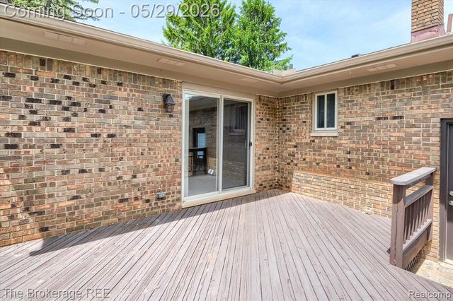 6933 Hubbard Hills Drive, Clarkston, MI 48348