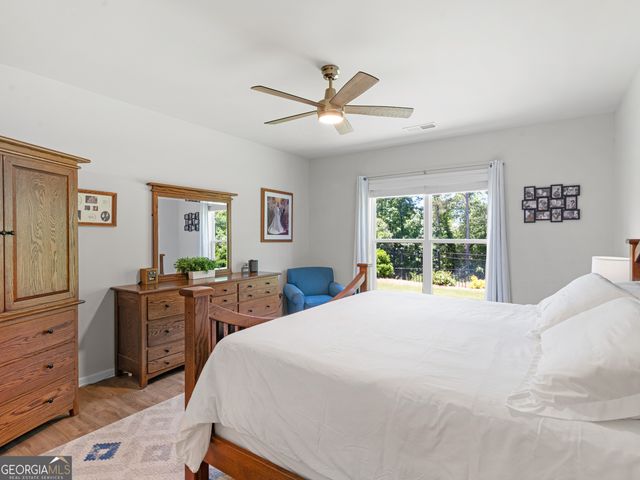 229 Nuttall Drive, Griffin, GA 30223