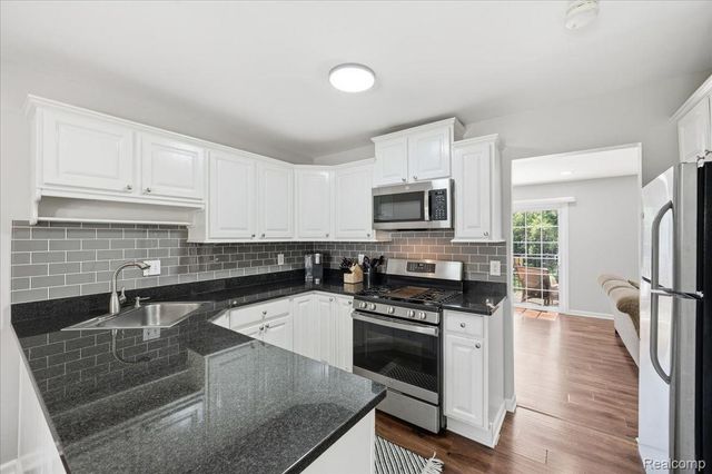1319 Wagon Wheel Lane, Rochester Hills, MI 48306