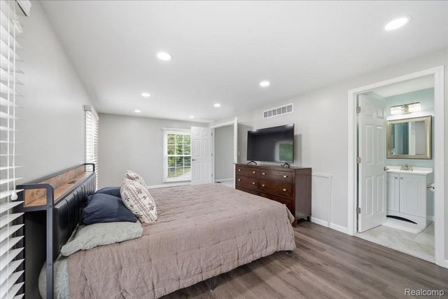 1319 Wagon Wheel Lane, Rochester Hills, MI 48306