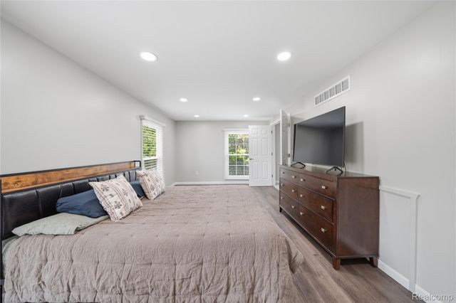 1319 Wagon Wheel Lane, Rochester Hills, MI 48306