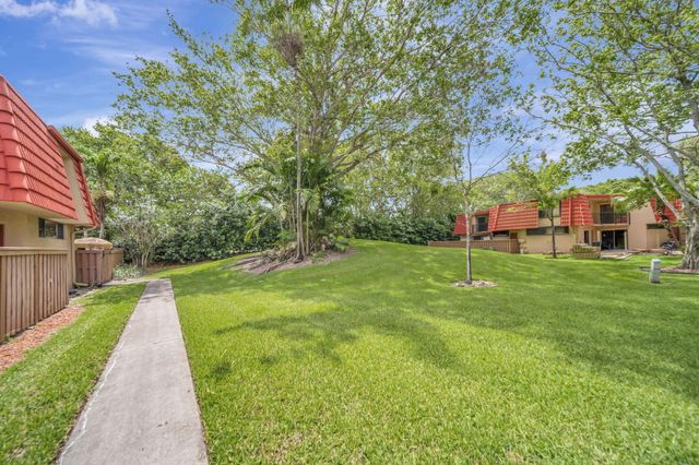 8105 Severn Drive C, Boca Raton, FL 33433