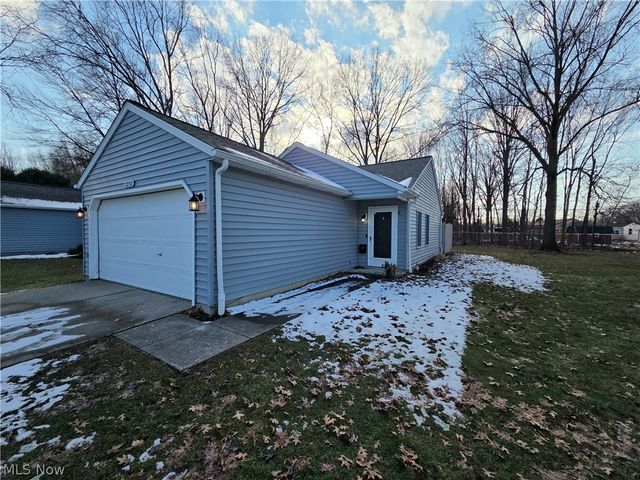 2232 Candlewood Drive, Avon, OH 44011