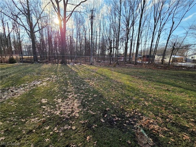 2232 Candlewood Drive, Avon, OH 44011