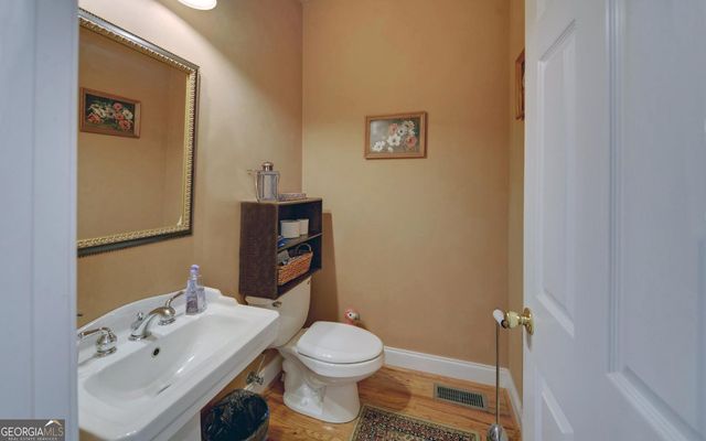 220 Azalea Drive, Hartwell, GA 30643
