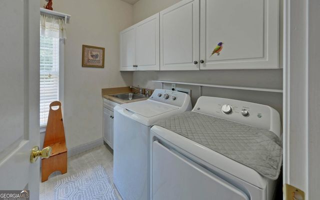 220 Azalea Drive, Hartwell, GA 30643