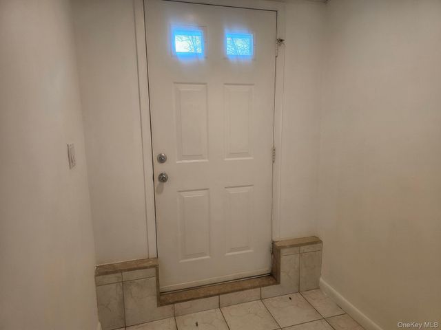 804 Hampshire Road, Bay Shore, NY 11706