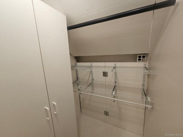 804 Hampshire Road, Bay Shore, NY 11706