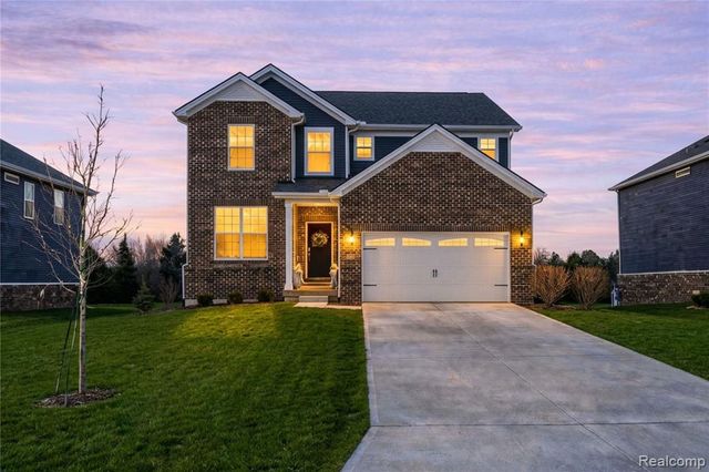 2882 Trillium Hills Drive, Commerce Twp, MI 48382