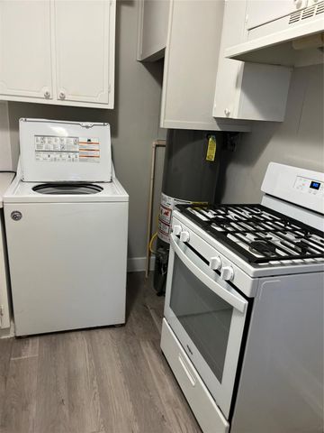 606 E 10th Street, Houston, TX 77008