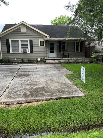 606 E 10th Street, Houston, TX 77008