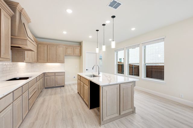 1012 River Oaks Drive, Godley, TX 76044