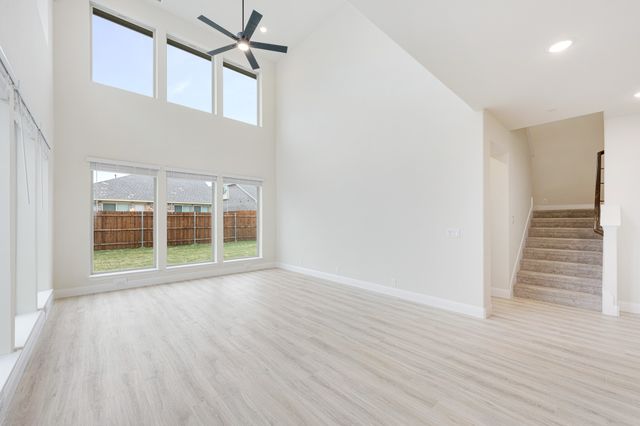 1012 River Oaks Drive, Godley, TX 76044
