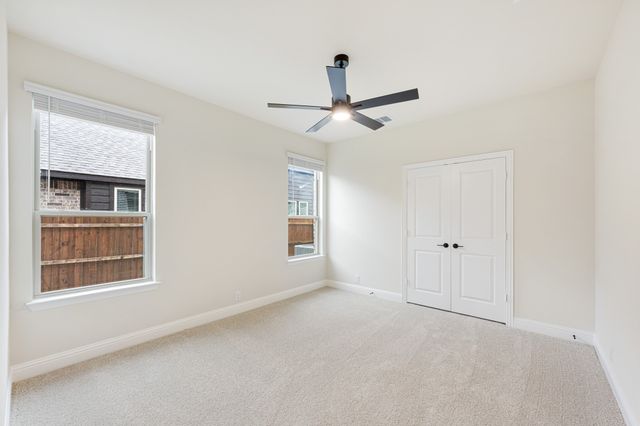 1012 River Oaks Drive, Godley, TX 76044