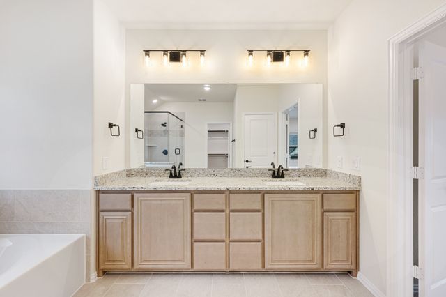 1012 River Oaks Drive, Godley, TX 76044