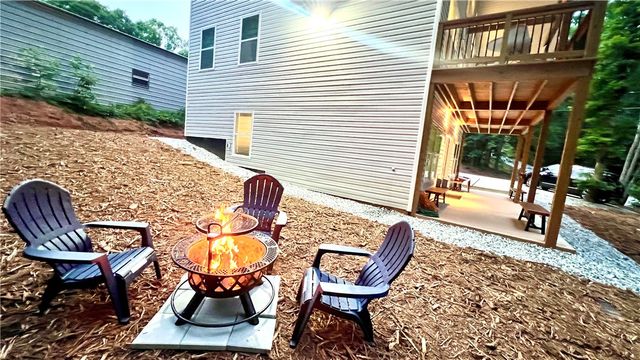 100 Deerwood Drive, Westminster, SC 29693