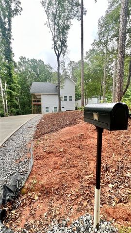 100 Deerwood Drive, Westminster, SC 29693