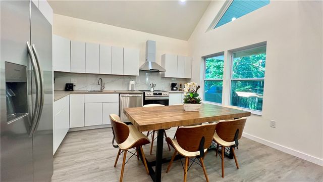 100 Deerwood Drive, Westminster, SC 29693