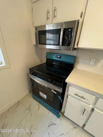 822 E 60TH Street, Jacksonville, FL 32208