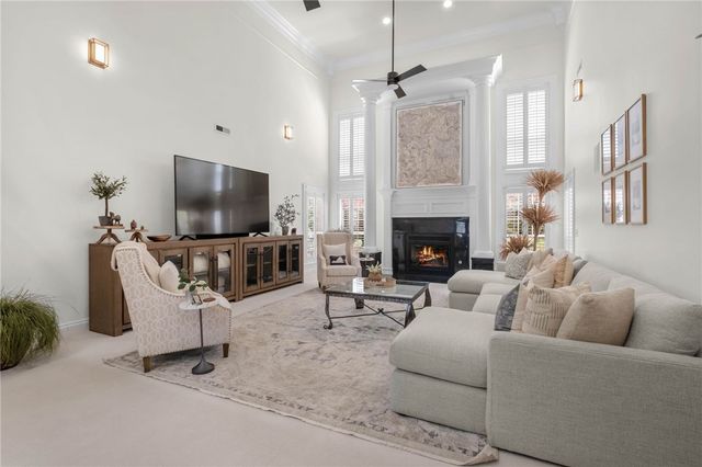3 S Sherwood Drive, Rogers, AR 72758