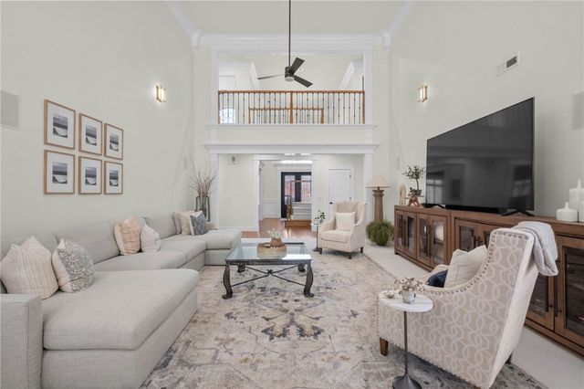 3 S Sherwood Drive, Rogers, AR 72758