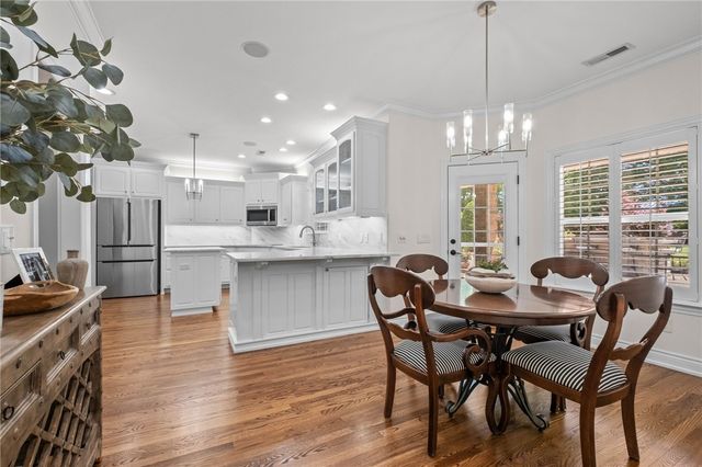 3 S Sherwood Drive, Rogers, AR 72758
