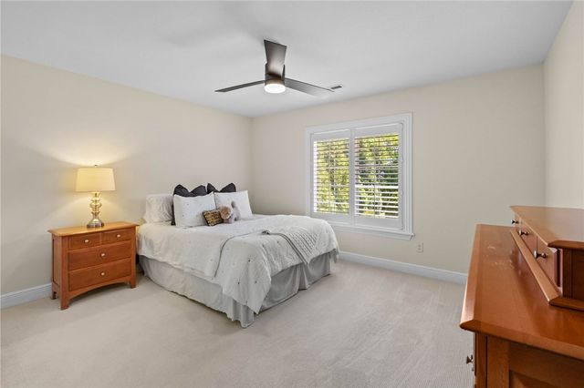 3 S Sherwood Drive, Rogers, AR 72758
