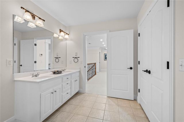 3 S Sherwood Drive, Rogers, AR 72758