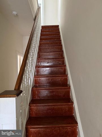 110 E TABOR RD, Philadelphia, PA 19120