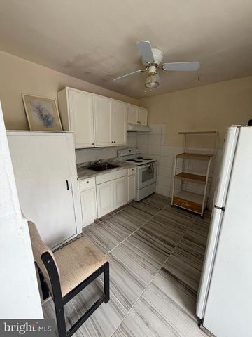 110 E TABOR RD, Philadelphia, PA 19120