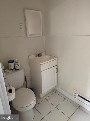 110 E TABOR RD, Philadelphia, PA 19120