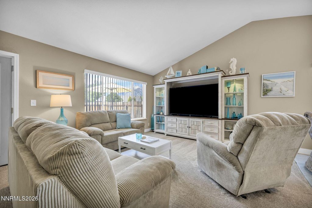 Image 10 of property listing at 1331 Victoria Drive, Gardnerville, NV 89460