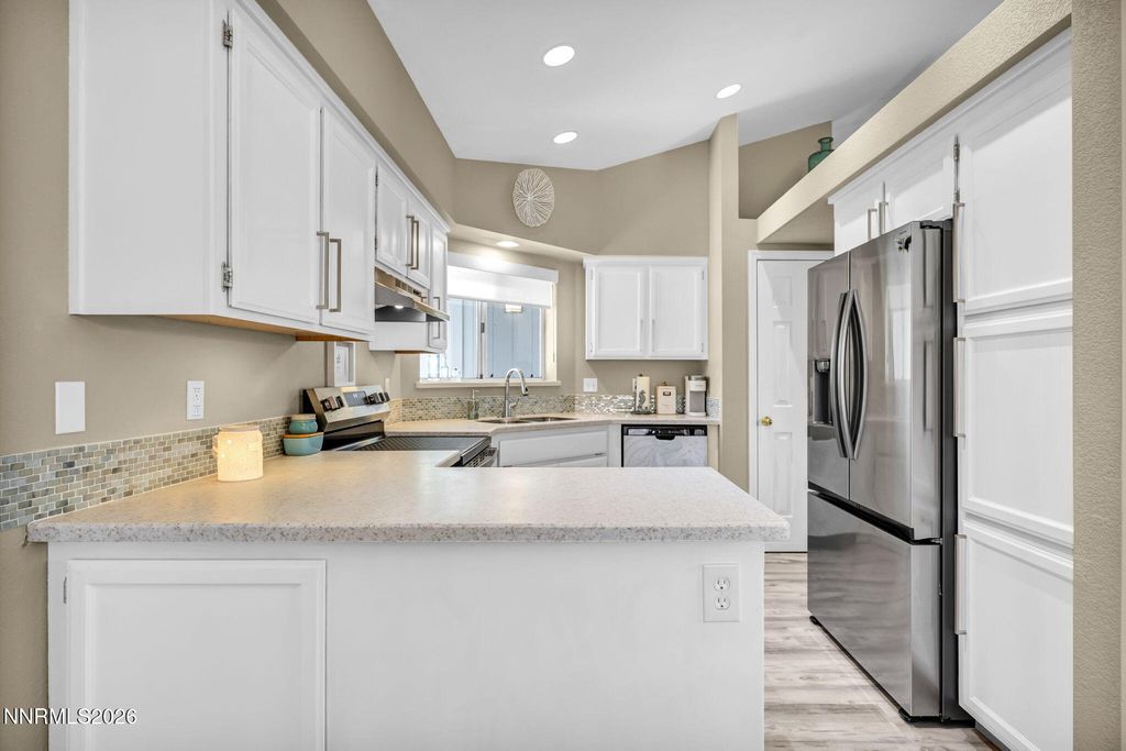 Image 14 of property listing at 1331 Victoria Drive, Gardnerville, NV 89460