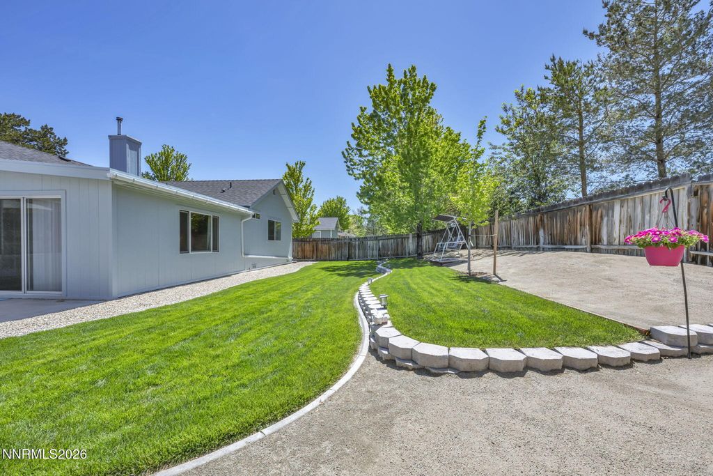 Image 41 of property listing at 1331 Victoria Drive, Gardnerville, NV 89460