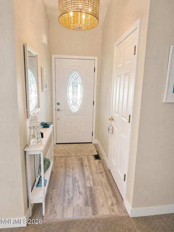 Image 6 of property listing at 1331 Victoria Drive, Gardnerville, NV 89460