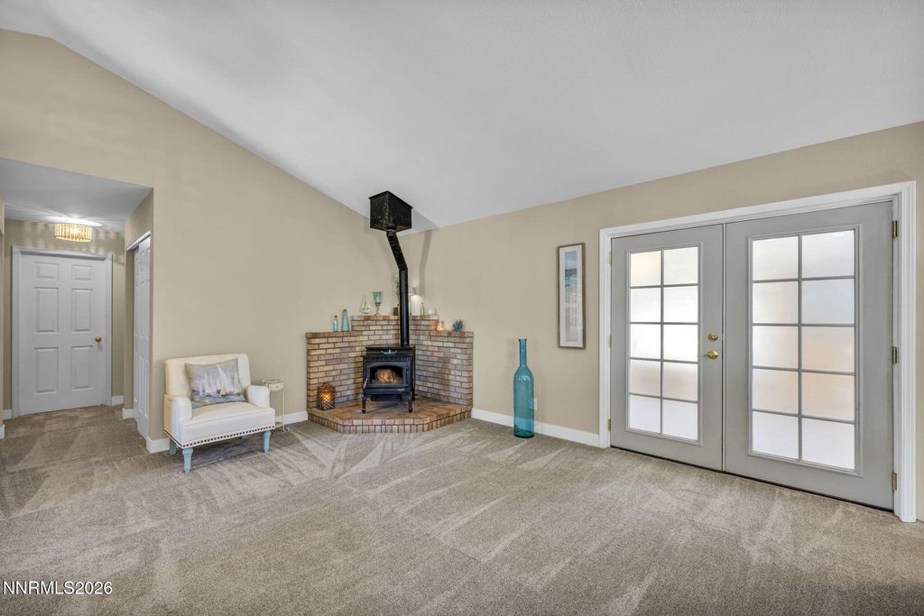 Image 8 of property listing at 1331 Victoria Drive, Gardnerville, NV 89460