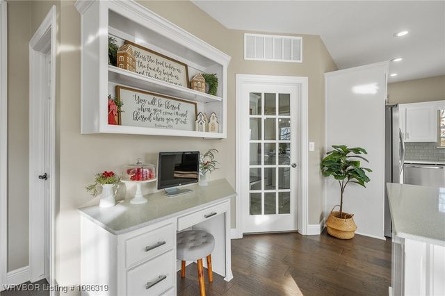 2301 Park Ridge Way, Van Buren, AR 72956