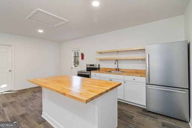 1535 Lake Jodeco Road, Jonesboro, GA 30236