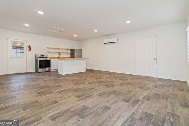 1535 Lake Jodeco Road, Jonesboro, GA 30236