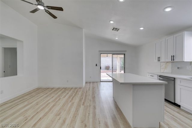 9643 Riding Ridge Road, Las Vegas, NV 89123