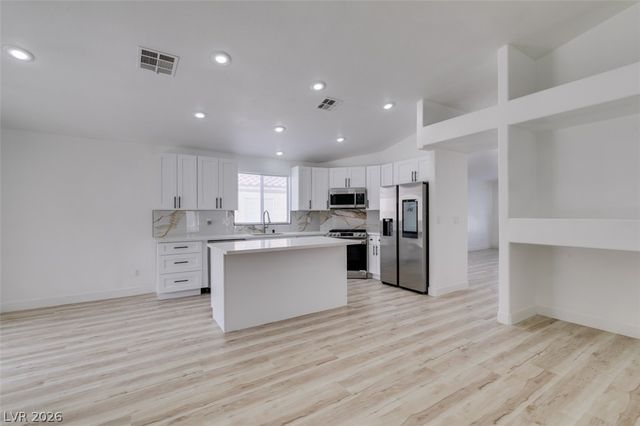 9643 Riding Ridge Road, Las Vegas, NV 89123