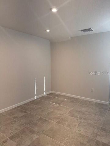 1210 PORT BLUE WAY, Lady Lake, FL 32159