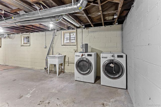 20 Hill Street, River Rouge, MI 48218