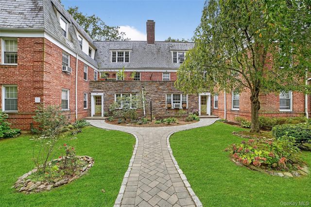 64 Pinewood Road TB, Hartsdale, NY 10530