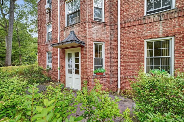 64 Pinewood Road TB, Hartsdale, NY 10530