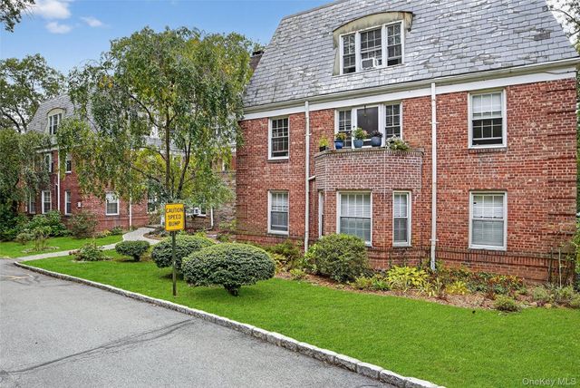 64 Pinewood Road TB, Hartsdale, NY 10530