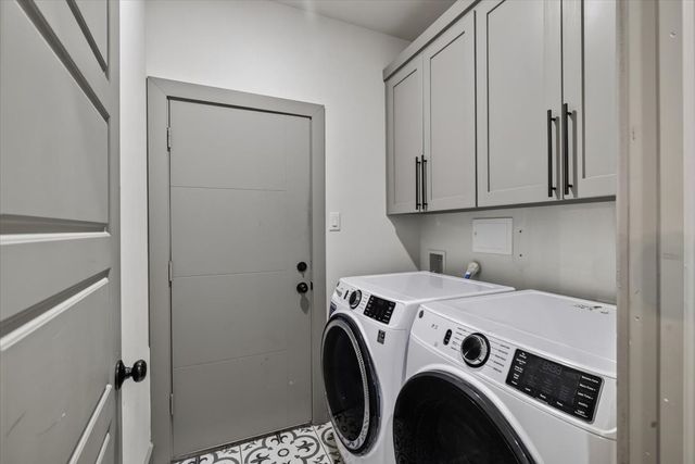 612 Kontiki Drive, Tool, TX 75143