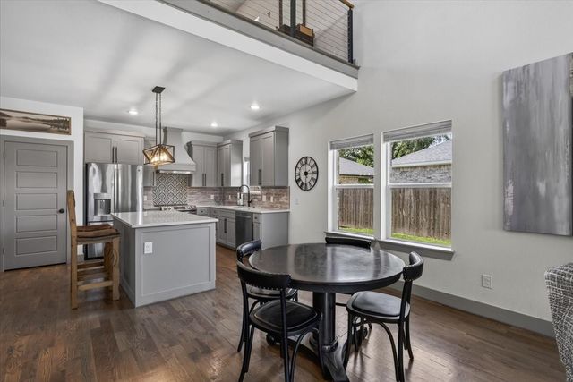 612 Kontiki Drive, Tool, TX 75143
