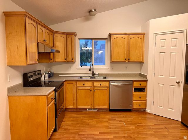 845 S APPLE GROVE LN, Pleasant Grove, UT 84062